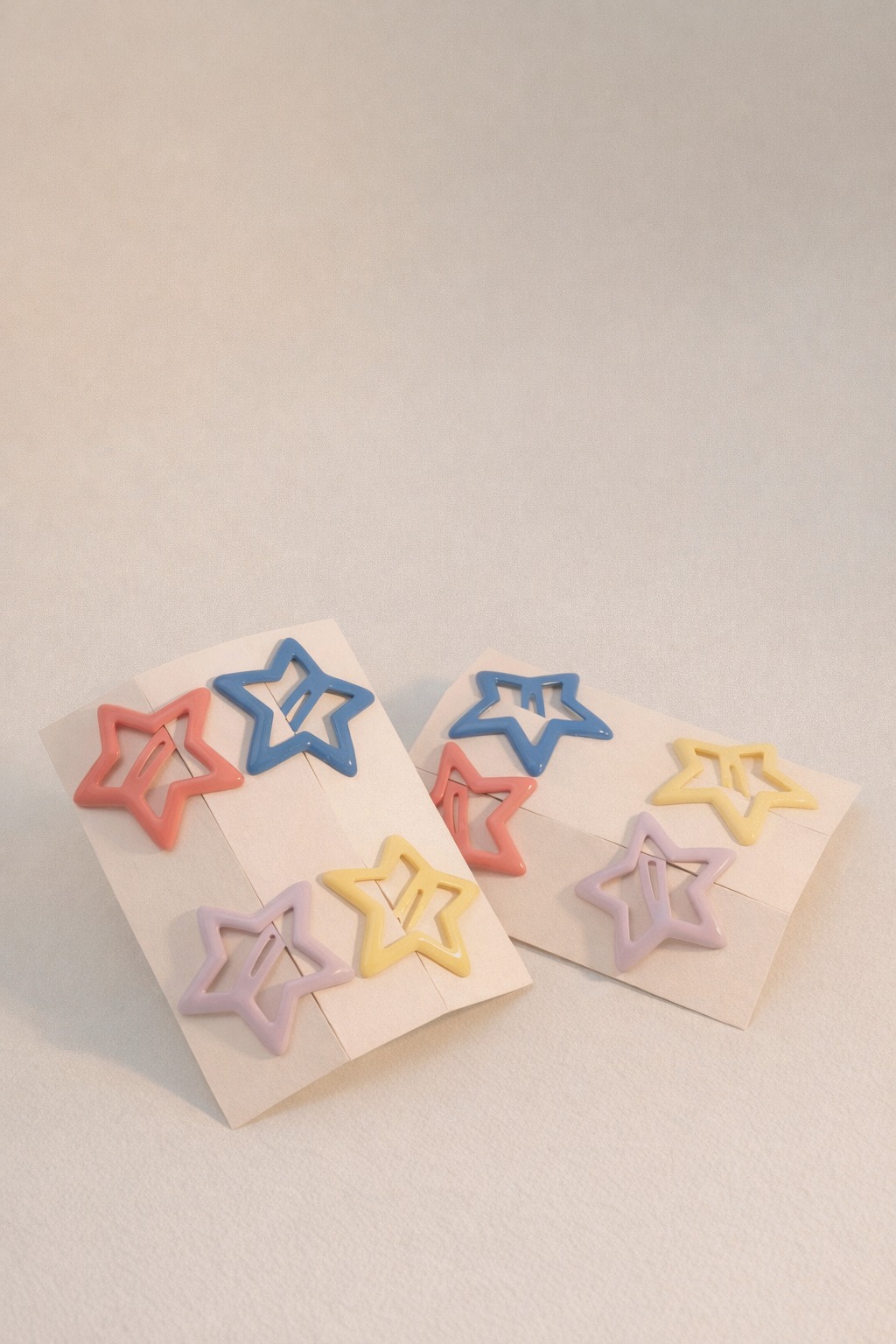 star-shaped hair clips - Image 2